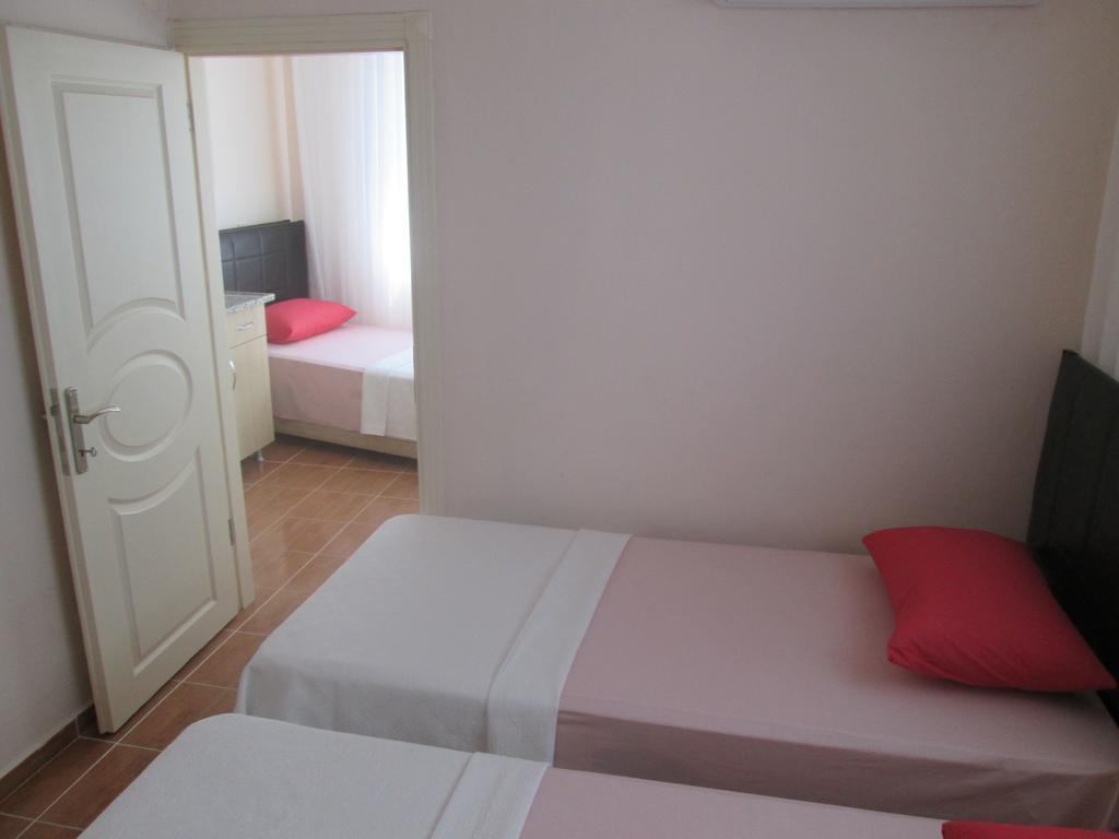 Avsa Cane Motel Avsa Adasi Room photo
